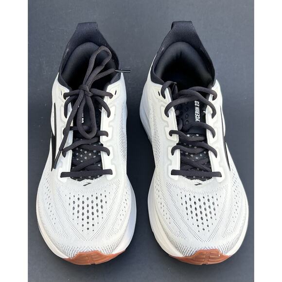 BROOKS Glycerin 23 Running Shoes Wide Width 2E White / Black / Gum Men\'s Size 9 main image 5
